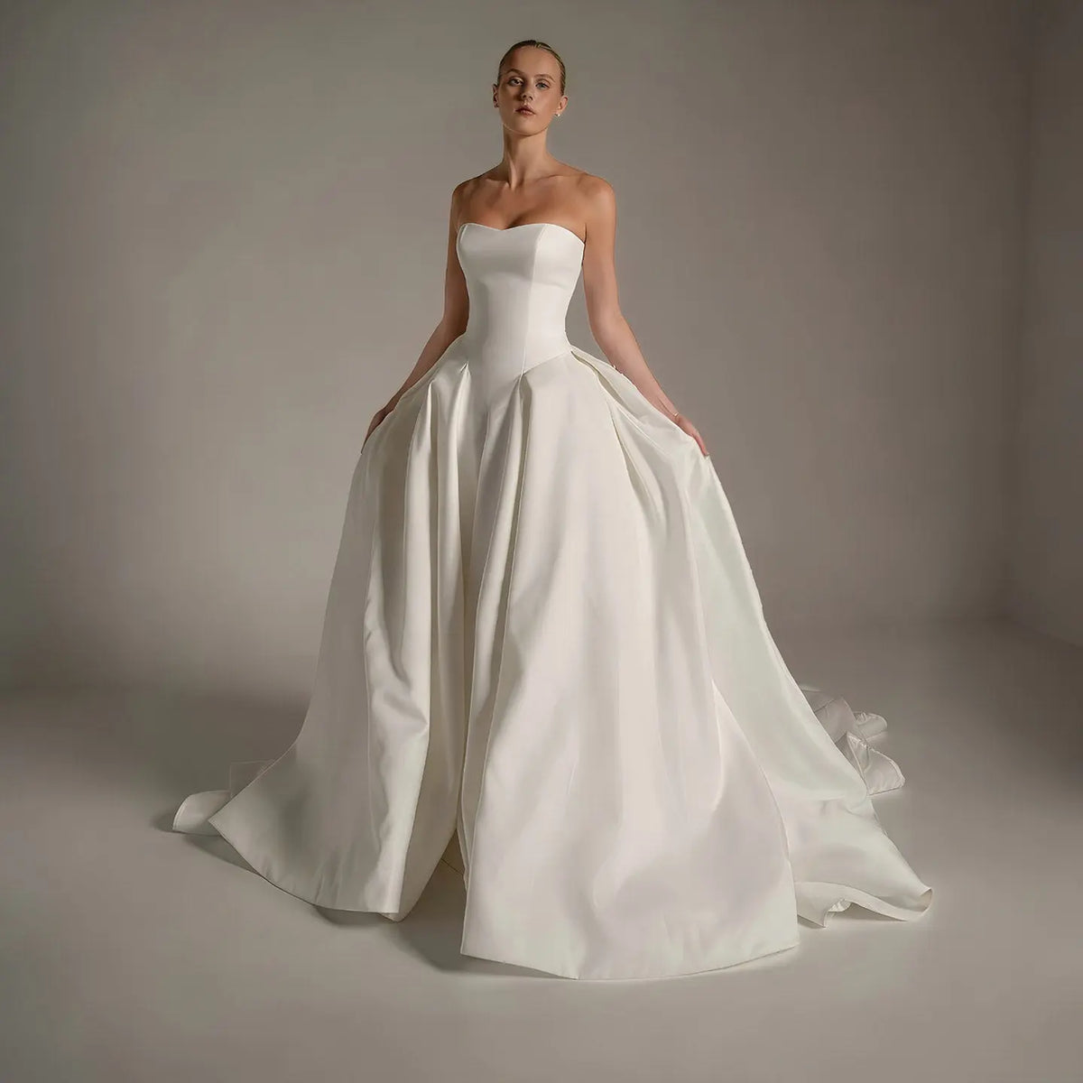 Luxury Spaghetti Strap Beaded Satin Ball Gown Wedding Dress SW167 