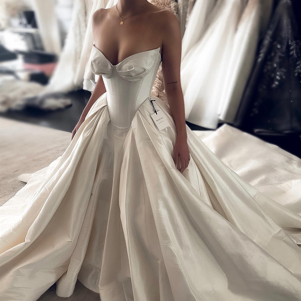 Luxury Sweetheart Satin Ball Gown Wedding Dress with Overskirt SW010 