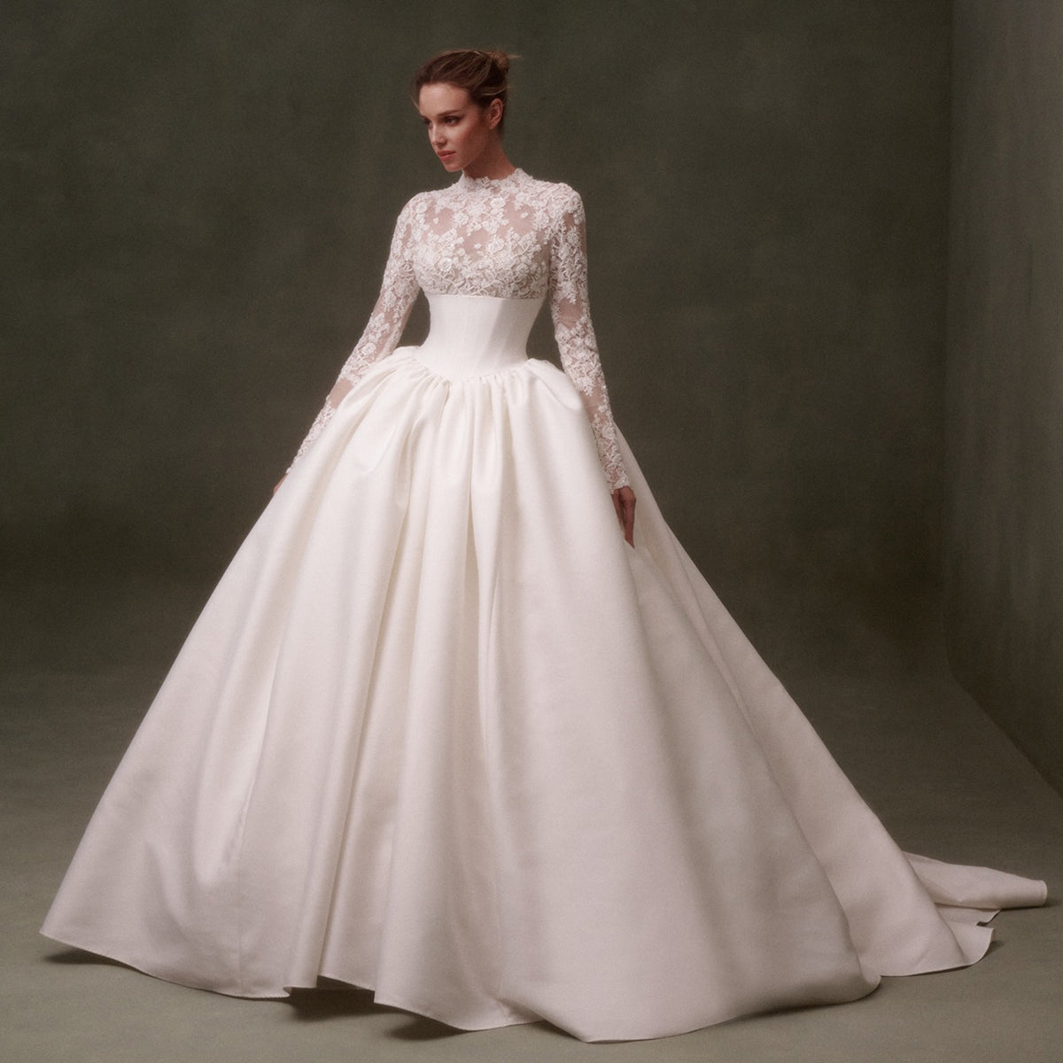 Classic Long Sleeve Lace Ball Gown Wedding Dress SW075 