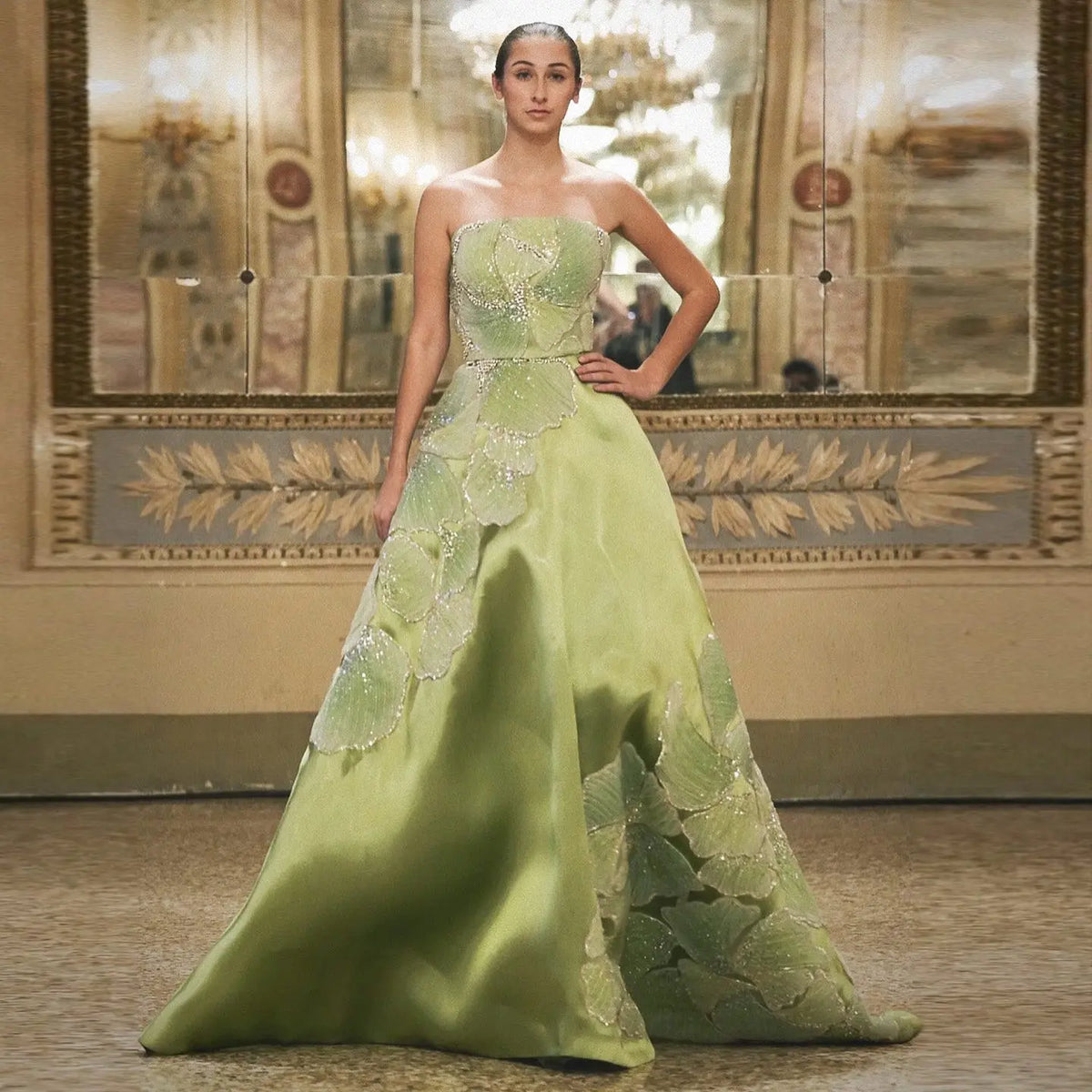 Luxury Green Strapless Embroidered Satin Evening Dress XD077 
