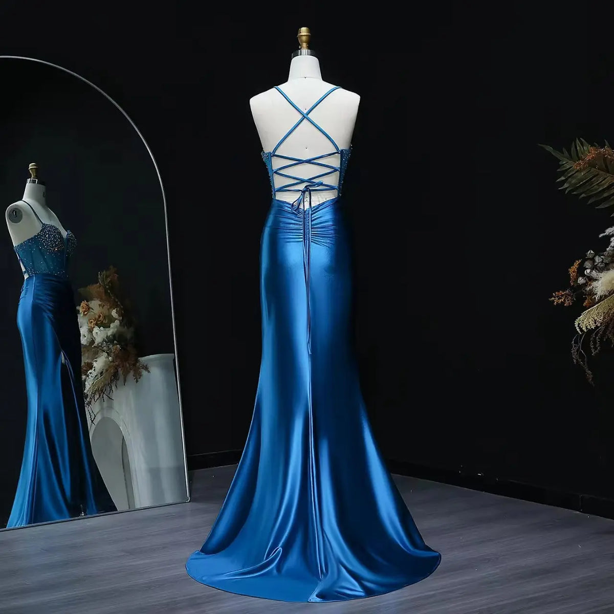 Luxury Royal Blue Spaghetti Strap Crystal Embroidered High-Slit Prom Dress SH536 