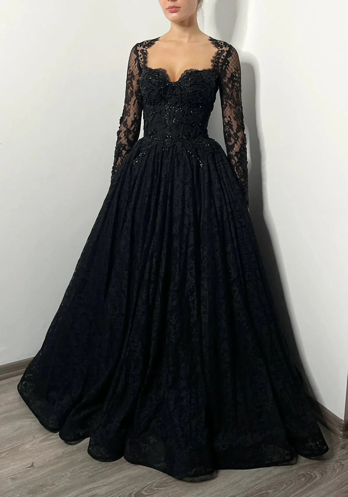 Black Luxury Gothic Wedding Dress Heavy Beaded Lace Ball Gown SW557