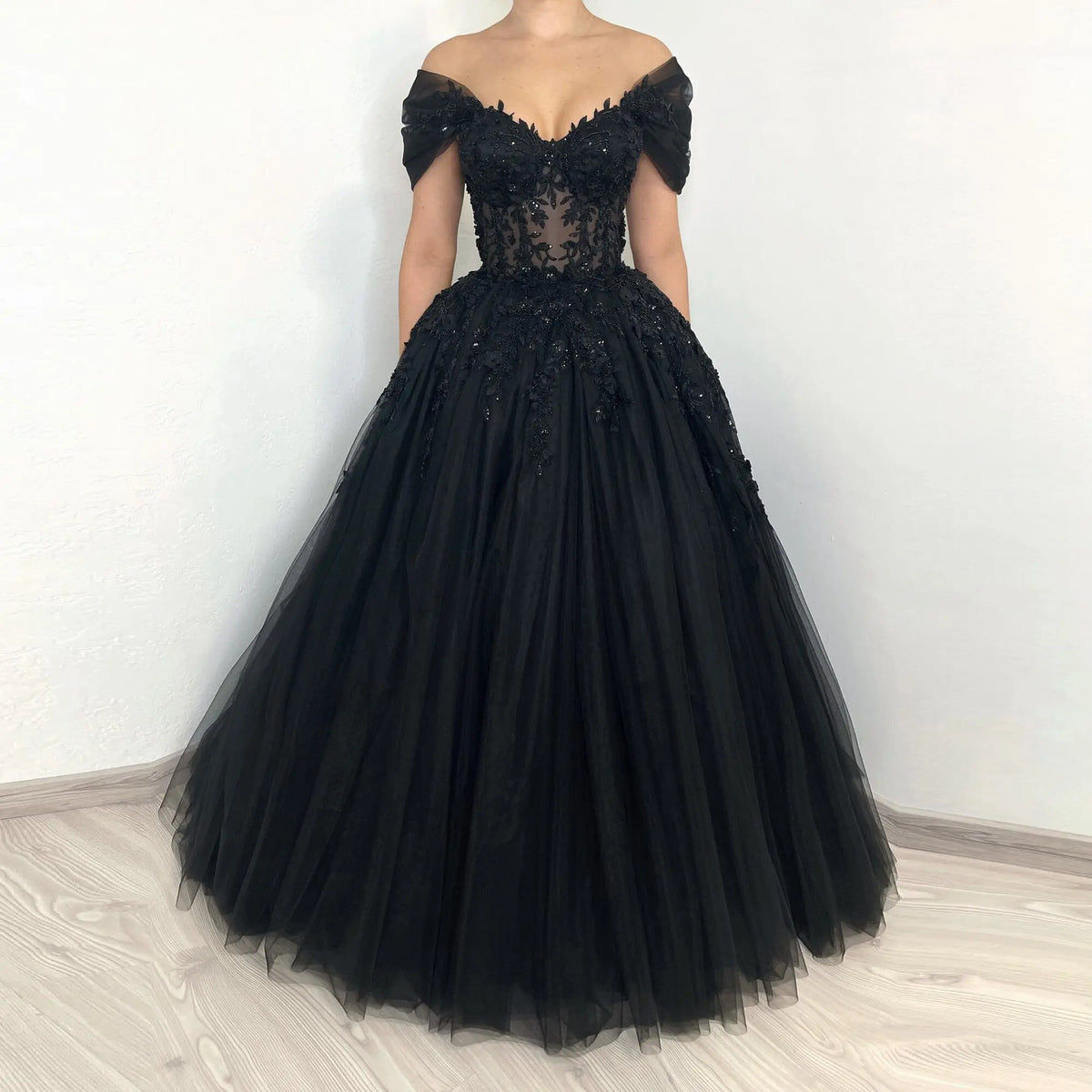 Black Gothic Corset Floral Tulle Wedding Dress SW556