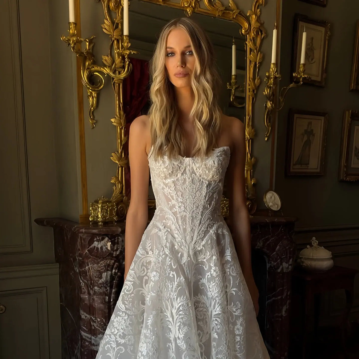 Vintage Strapless Lace A-Line Wedding Dress with Scalloped Train SW220 