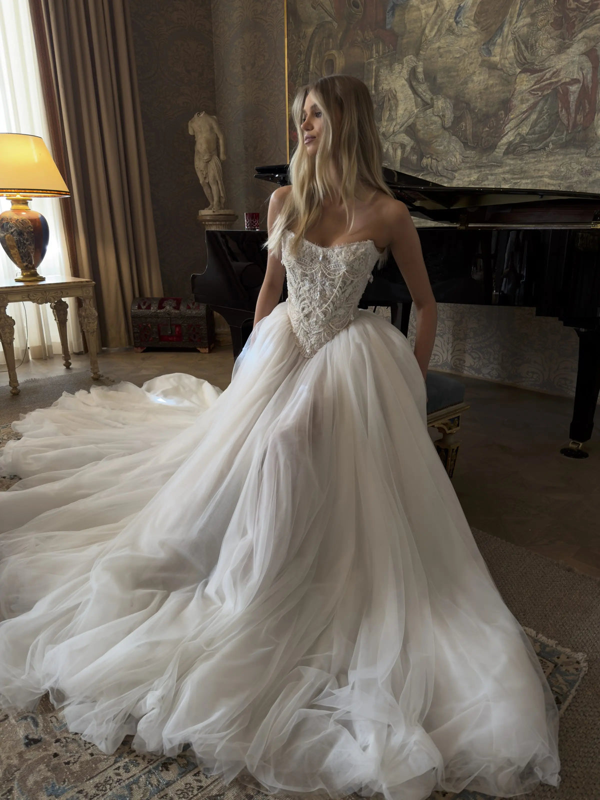 Elegant White Strapless Lace Corset Ball Gown Wedding Dress SW217