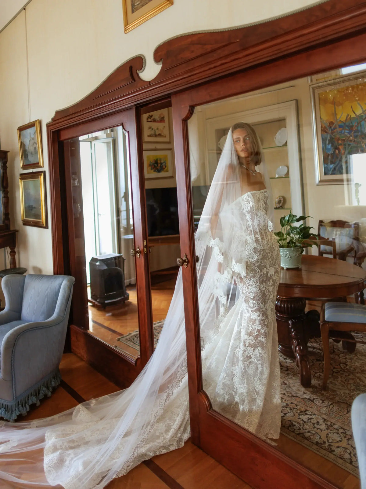 Vintage Lace Strapless Mermaid Wedding Dress SW189 