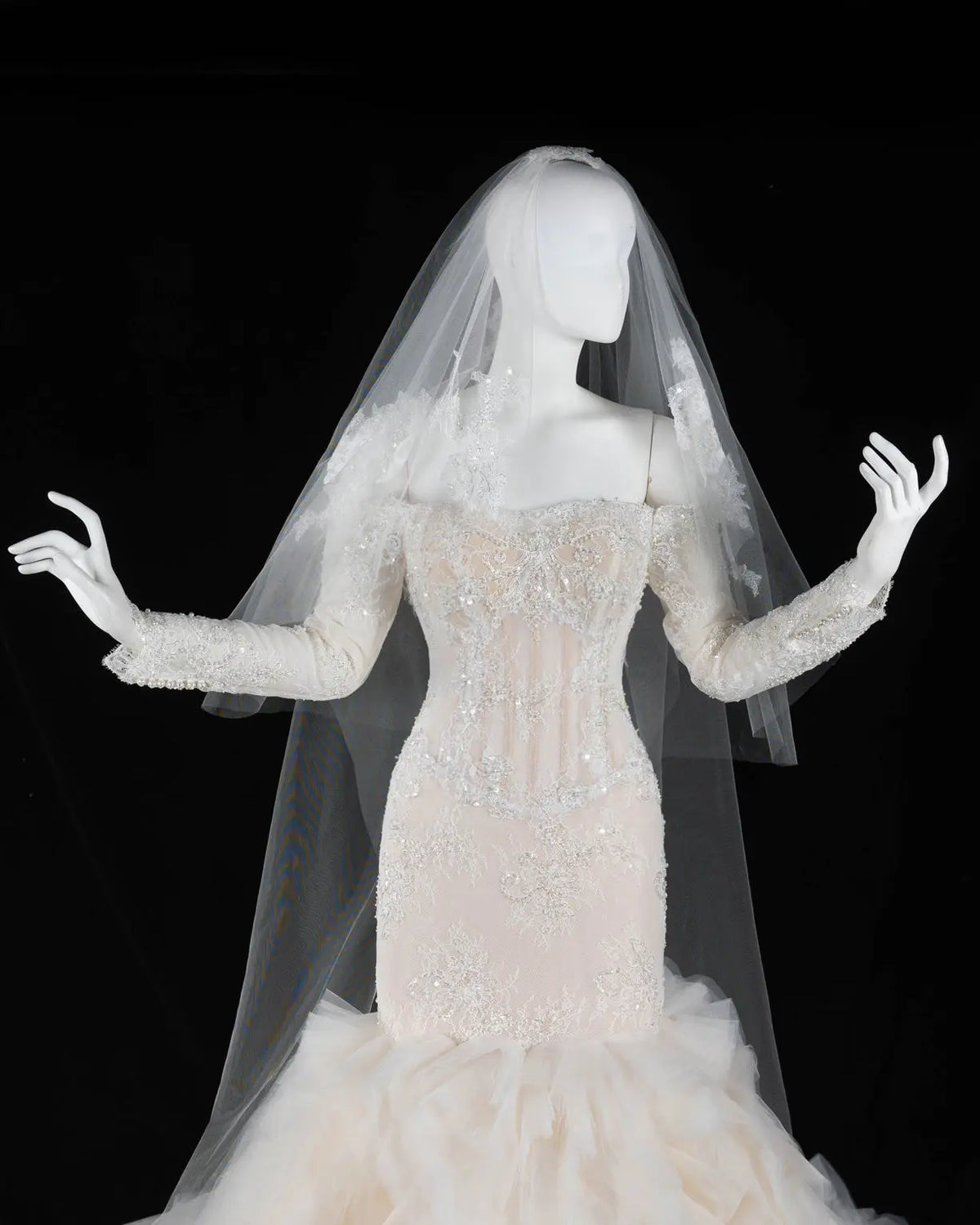 Off White Long Sleeve Lace Mermaid Wedding Dress-3