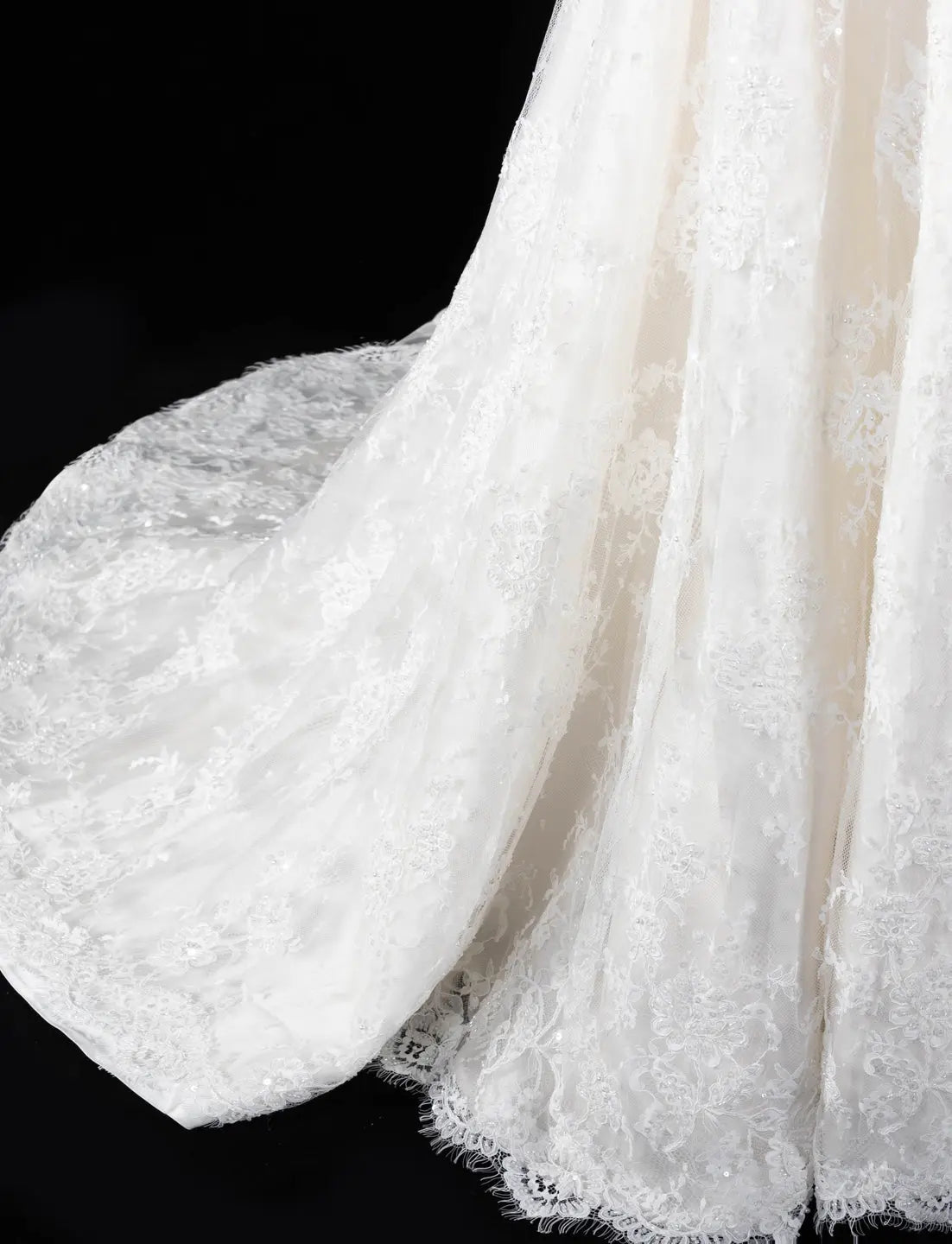 Off White Long Sleeve Tulle Wedding Dress SW672-12