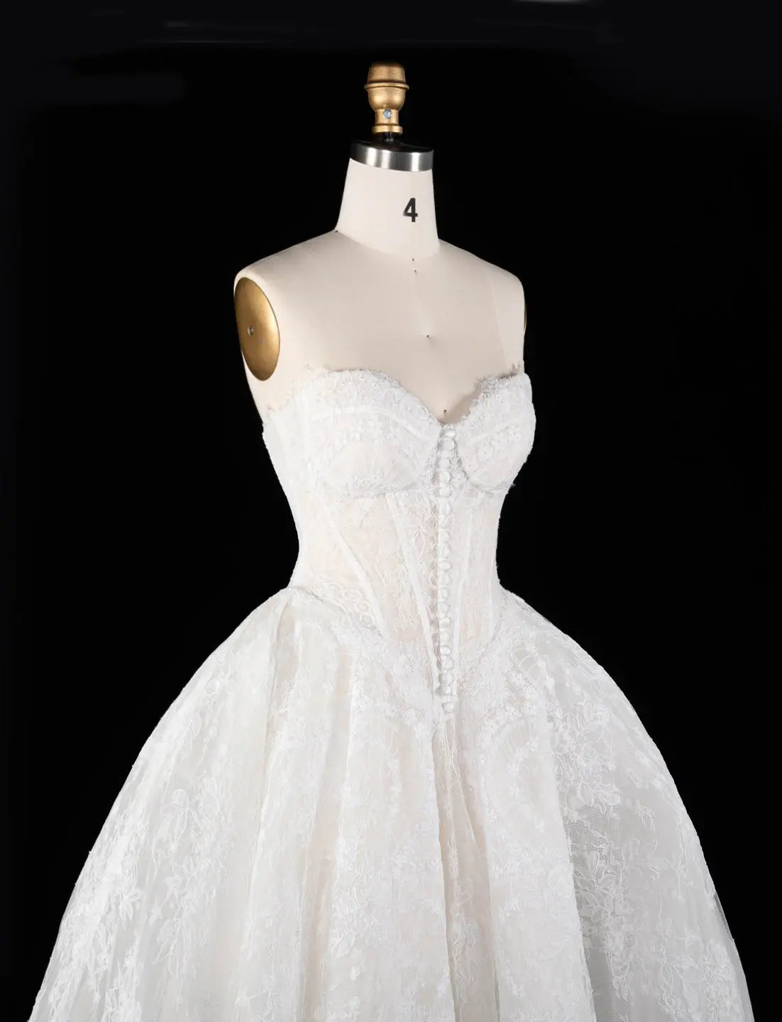 Off White Sweetheart Tulle Wedding Dress SW694-5