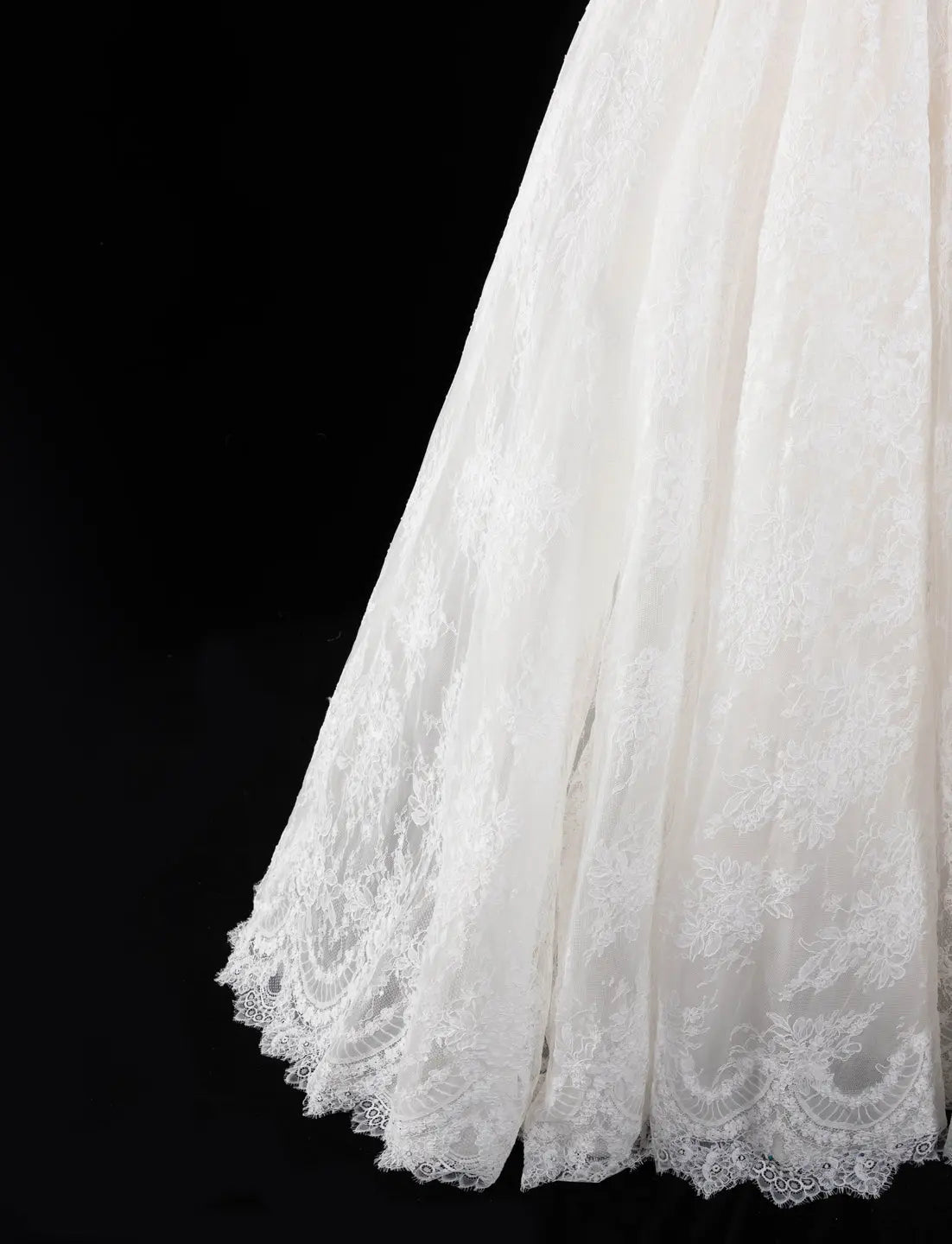Off White Sweetheart Tulle Wedding Dress SW694-8