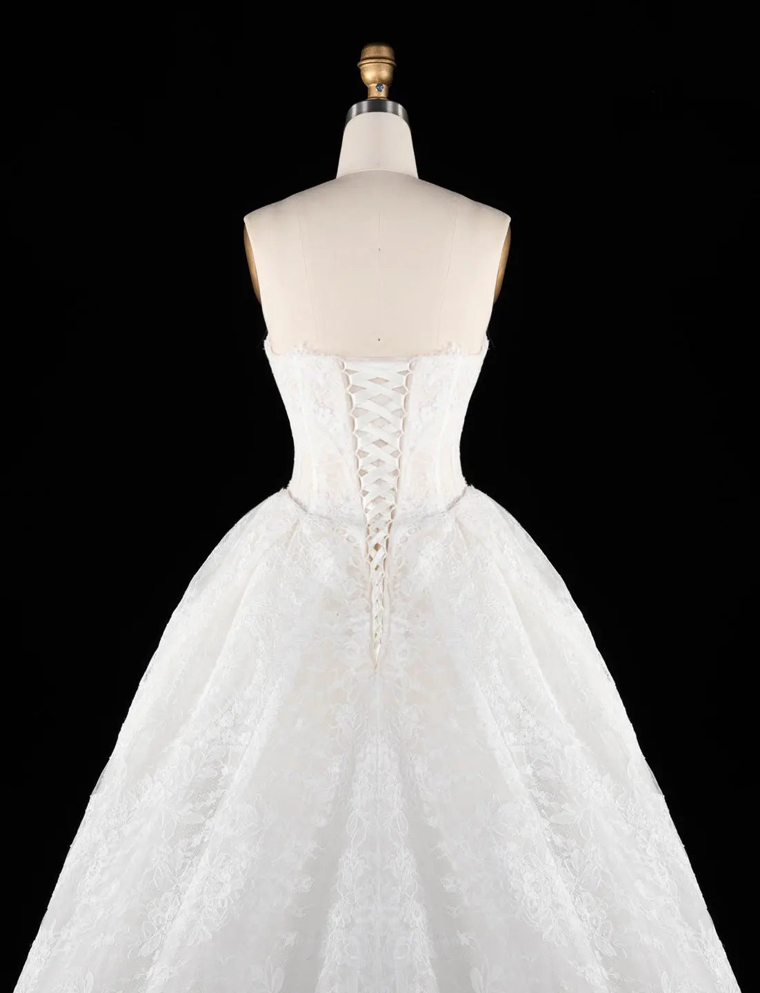Off White Sweetheart Tulle Wedding Dress SW694-9
