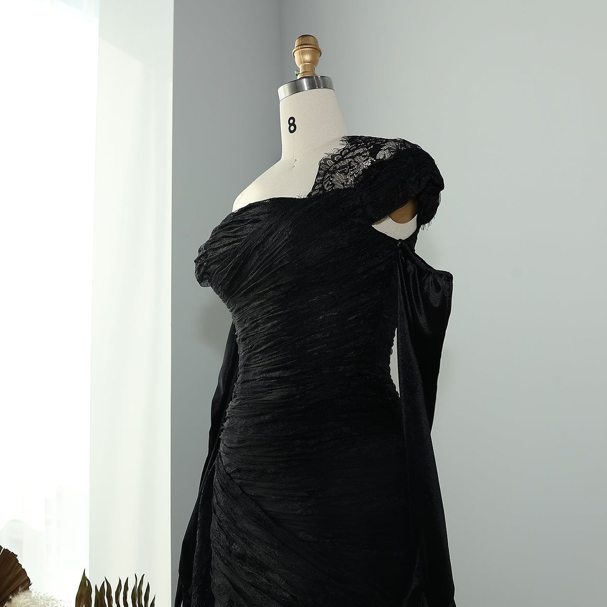 Elegant Lace Black Dress with Gloves SF017