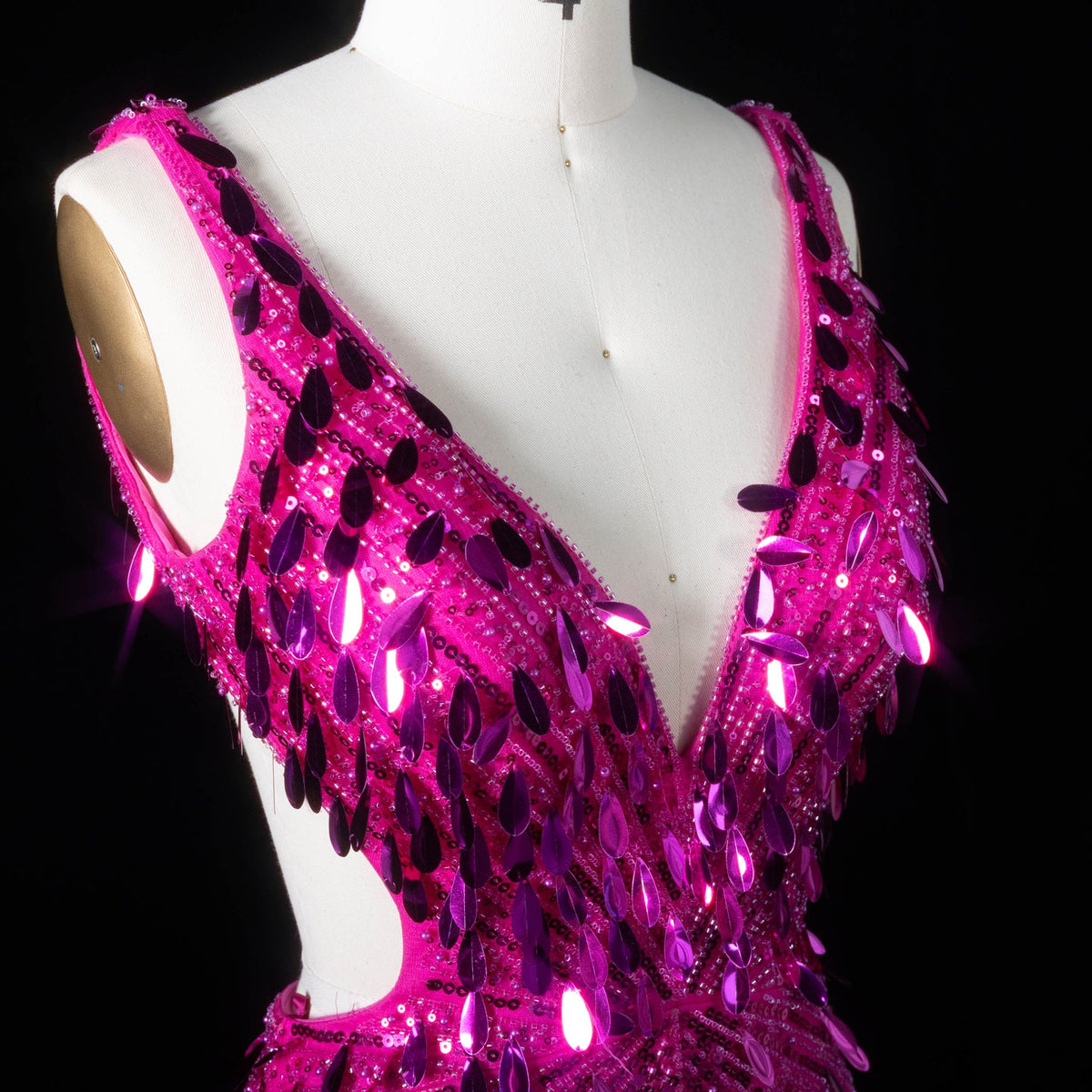 Luxury Fuchsia Deep V Sequin Cutout High-Slit Mermaid Prom Dress SH351 