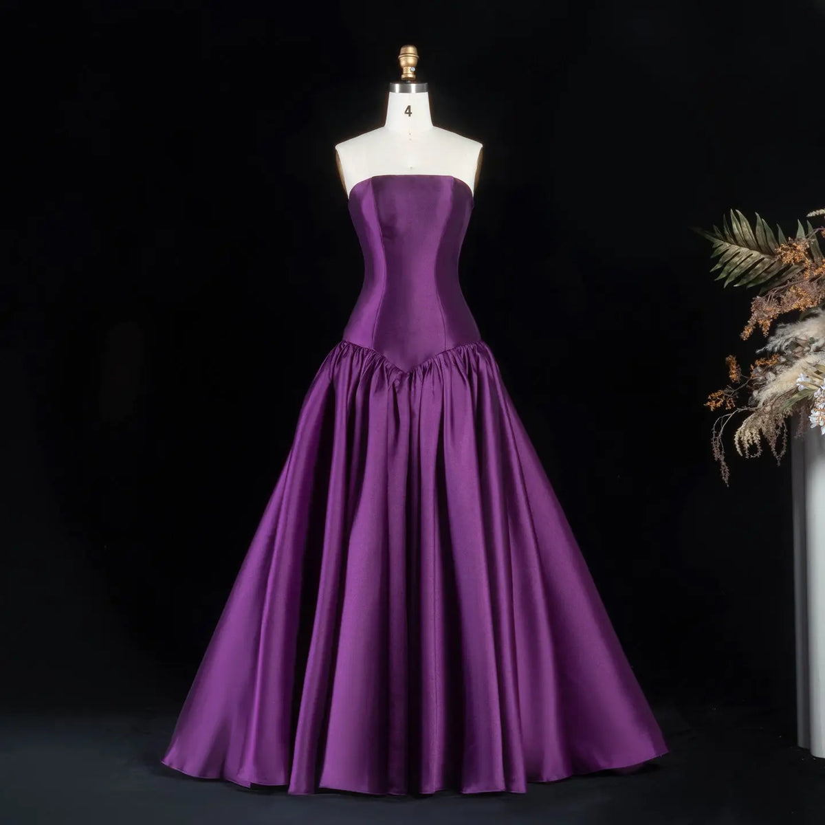 Elegant Navy Satin Evening Dress with Voluminous Skirt SF480