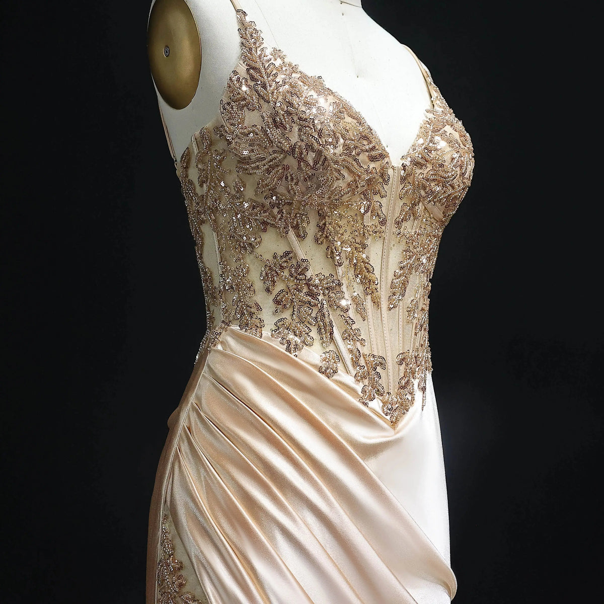 Luxury Navy Blue Spaghetti Strap Beaded Ruched Prom Dress SH514 