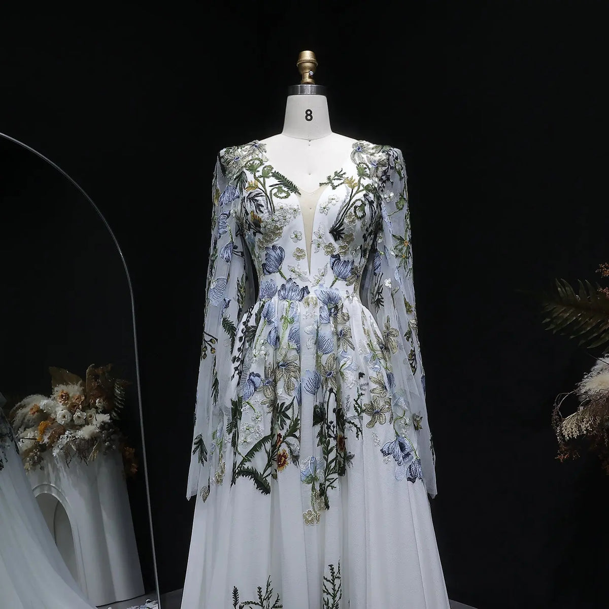Luxury Floral Embroidery Long Sleeve Boho Train Wedding Dress SW641 