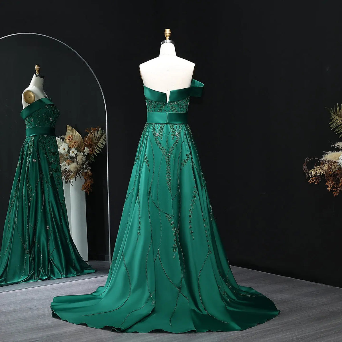 Elegant Emerald Green Beaded Embroidered Evening Dress with Overskirt SHARONSAID Elegant Emerald Green Beaded Embroidered Evening Dress with Overskirt SHARONSAID