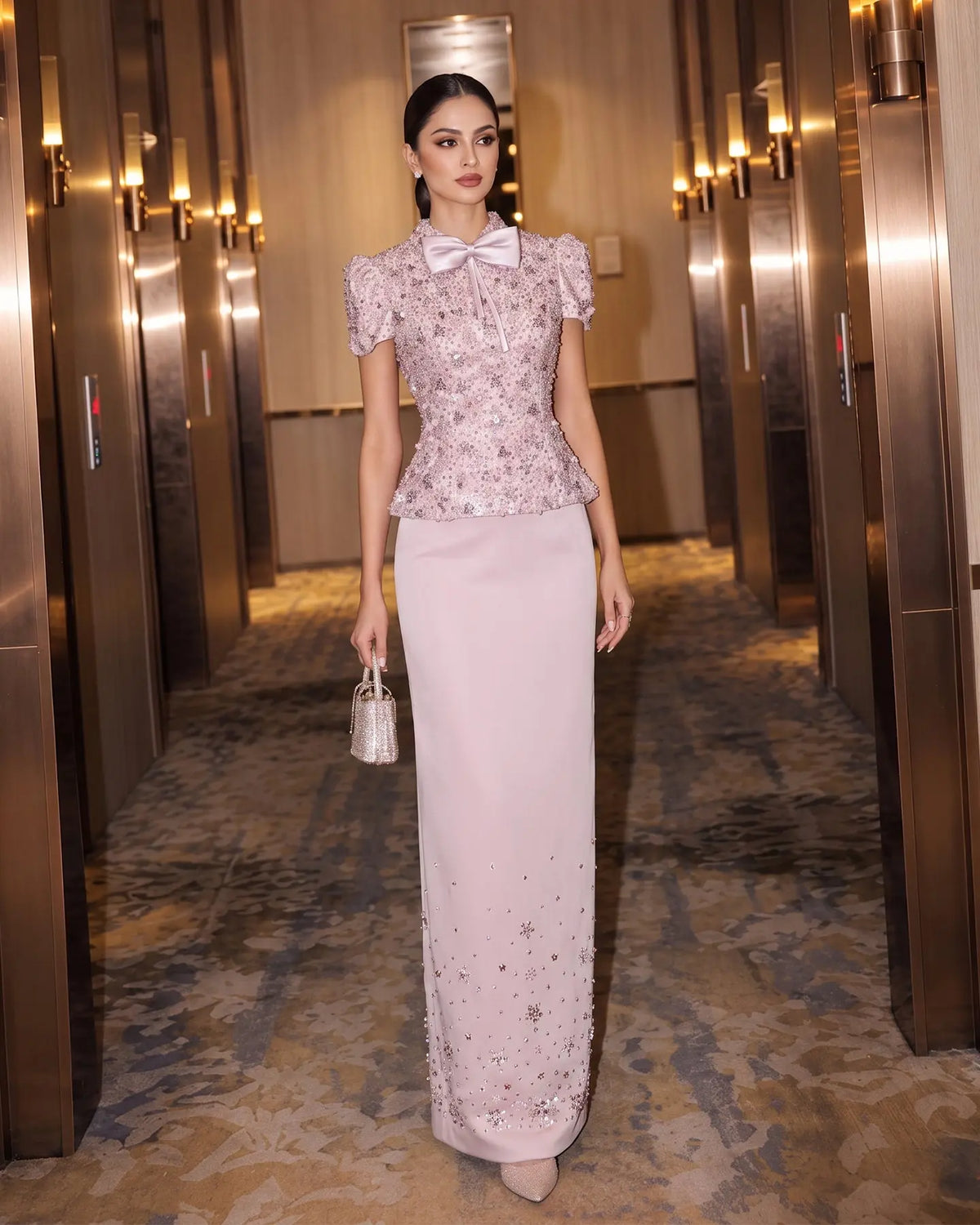 Luxury Pink Sequin Beaded Two-Piece Evening Dress SS547
