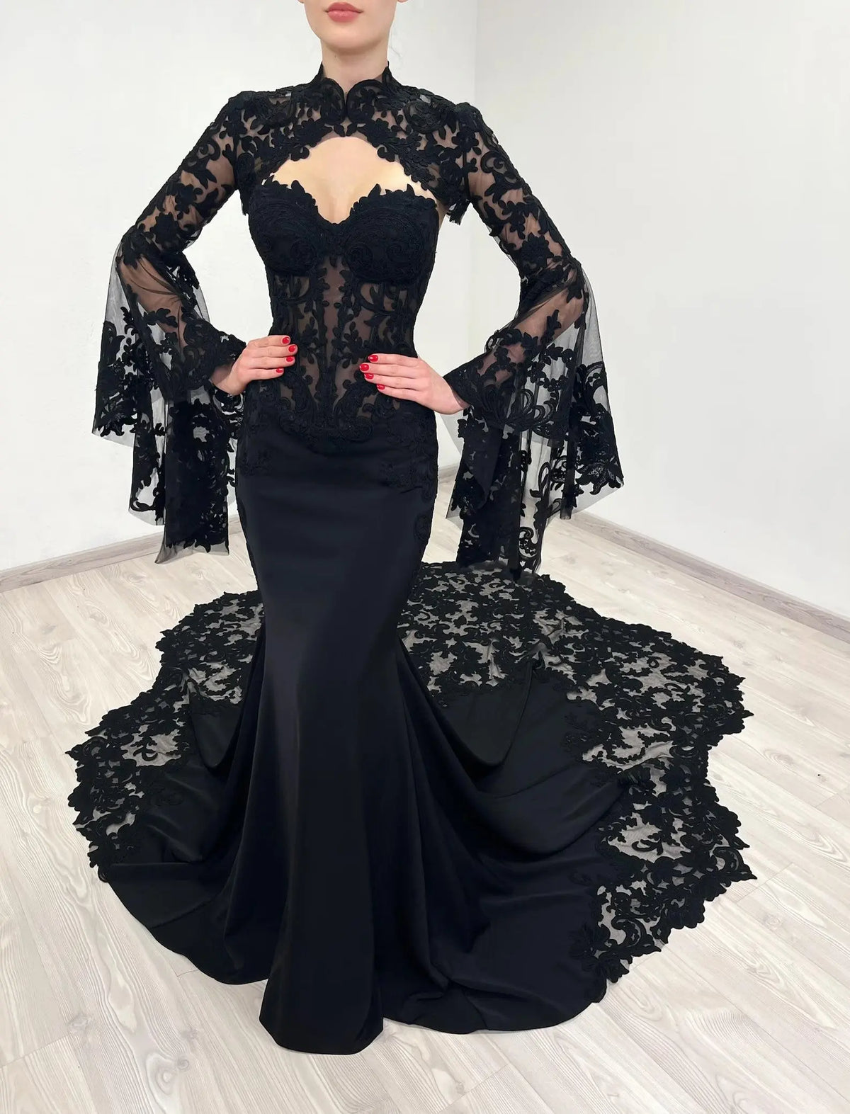 Black Luxury Gothic Wedding Dress Sheer Lace Mermaid SW562