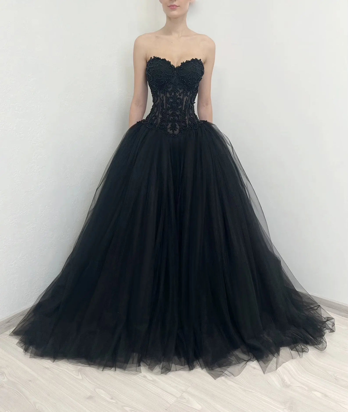 wedding dress with black beading Champagne Tulle Black Lace Wedding Gowns Beading Mermaid Bridal Dress W14217