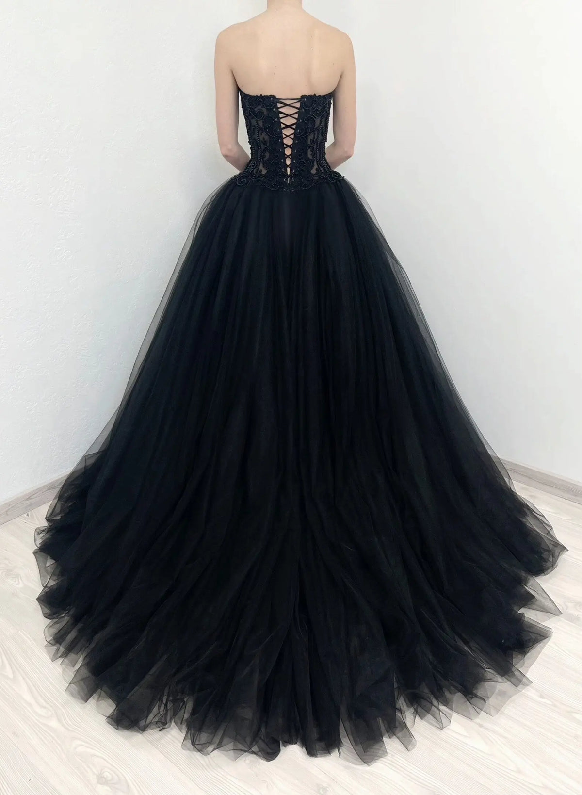 Black Lace Heavy Gothic Beading Wedding Dress Ballgown Corset Closure SW567