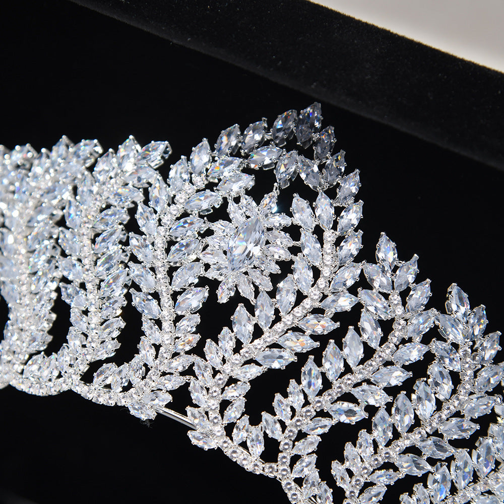 Exquisite and Luxurious Handmade Queen Crown HP001 