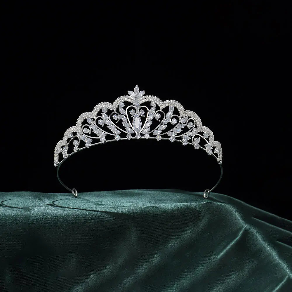 Vintage Crystal Heart Wedding Crown HP014