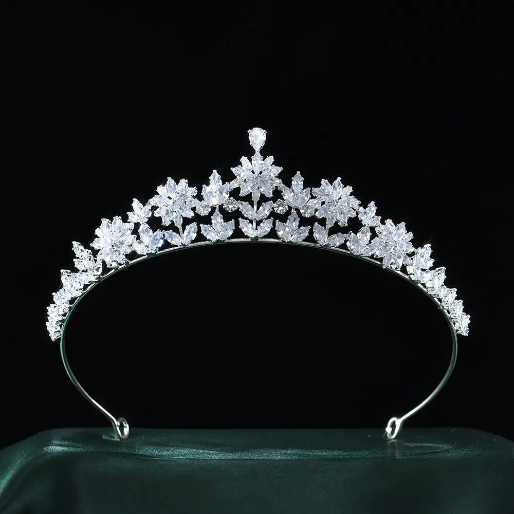 Snowflake & Flower Crystal Bridal Tiara Crown HP015