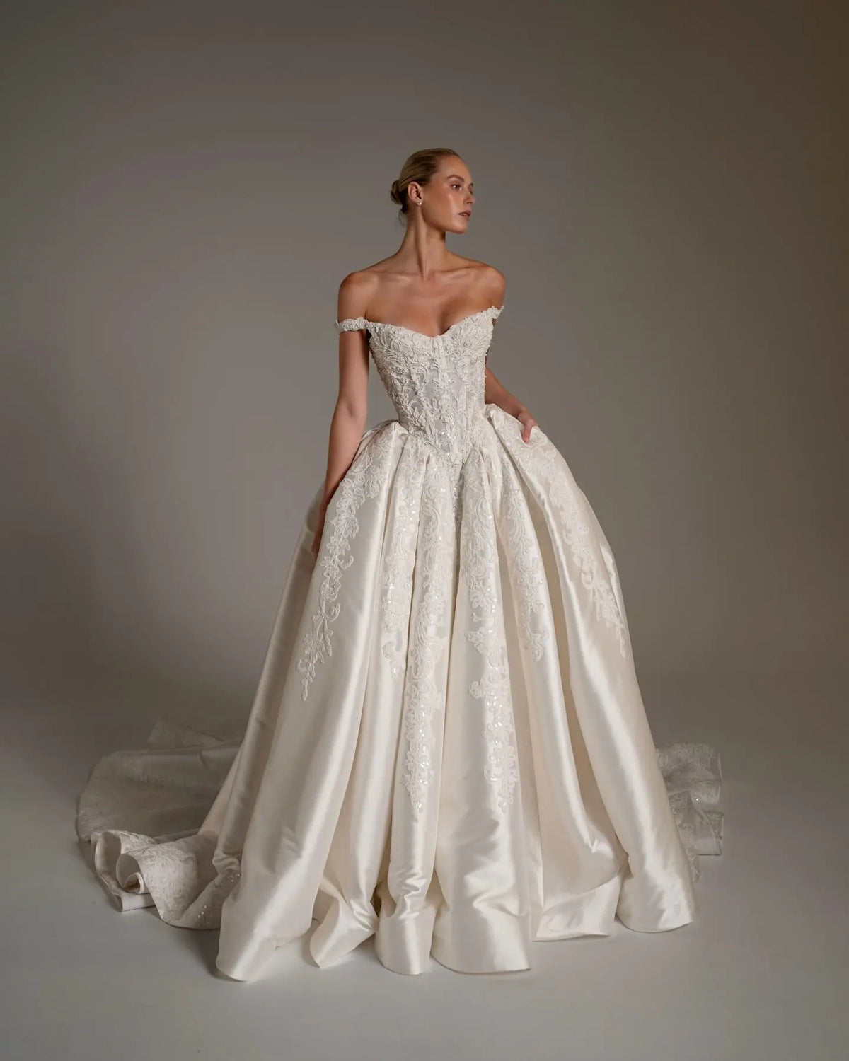 Luxury Lace Embroidery Satin Train Wedding Dress SW163 