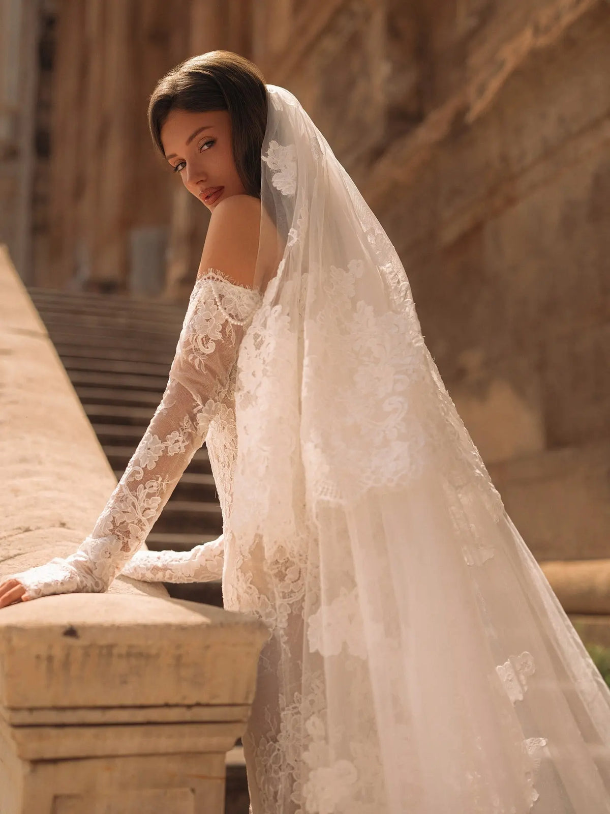 Elegant Sweetheart Neckline Sheer Lace Mermaid Wedding Dress with Veil SW171 
