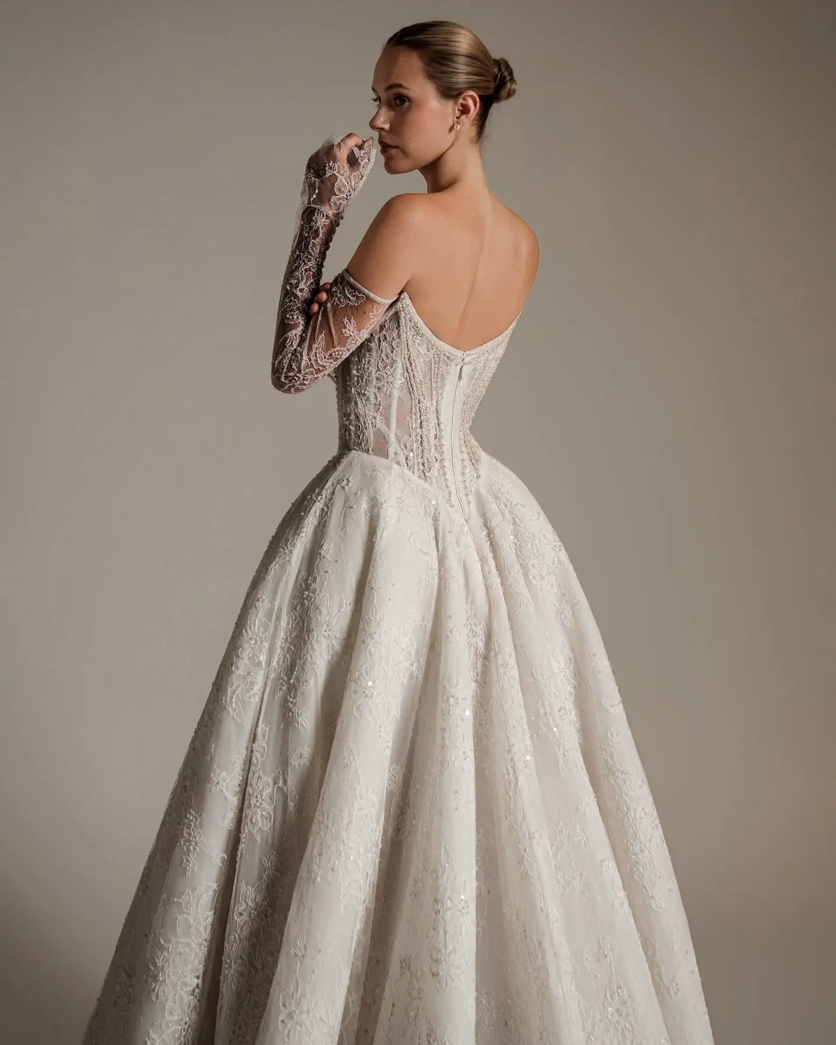 Luxury Ivory Strapless Lace High-Slit A-Line Wedding Dress SW165