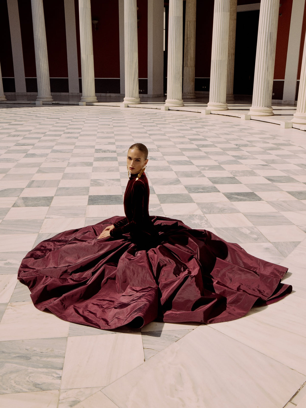 Luxury Burgundy Ruffles Ball Gown Evening Dress SF441 