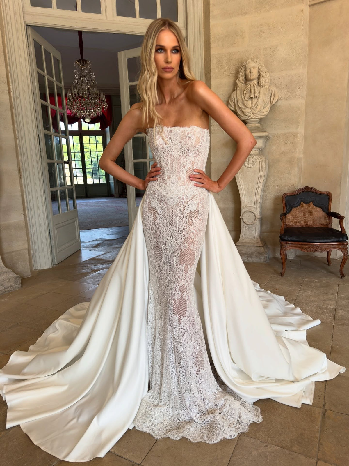 Luxury Strapless Lace Mermaid Wedding Dress with Overskirt SW226 