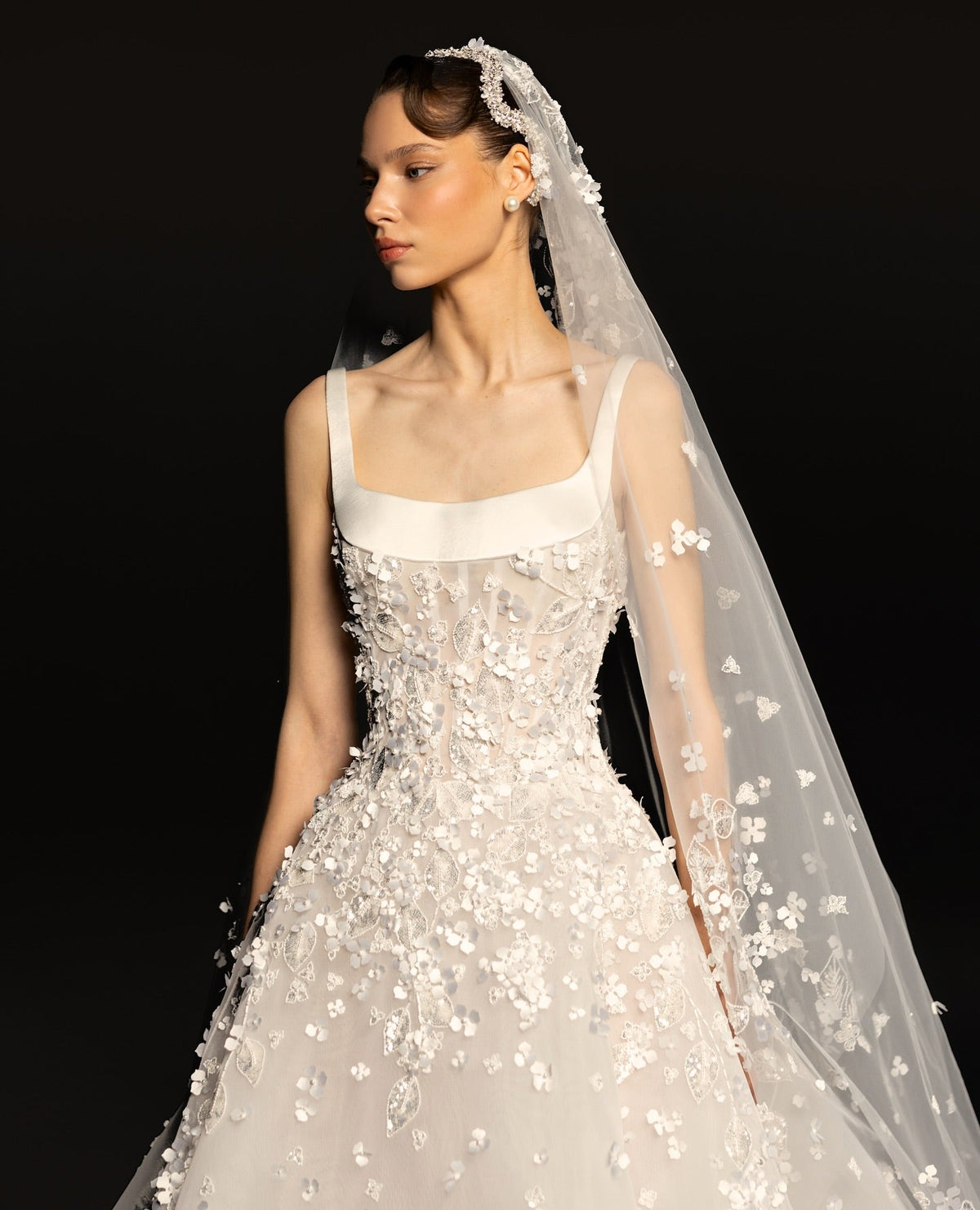 Luxury Square Neck Beaded Floral Lace Ball Gown Wedding Dress with Veil SW666 
