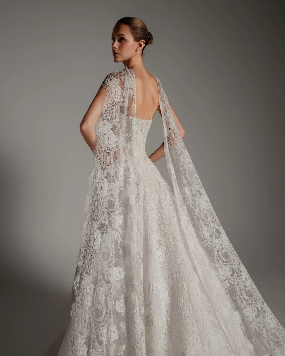 Luxury Strapless Lace Train Wedding Dress with Scarf SW166 