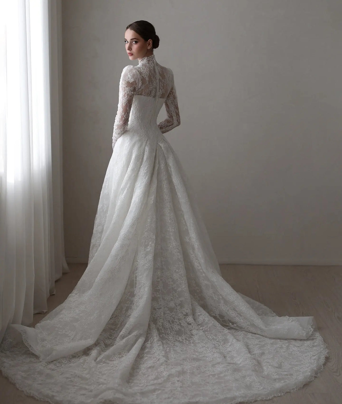 Vintage Lace High Neck Long Sleeve A-Line Wedding Dress with Train SW272 