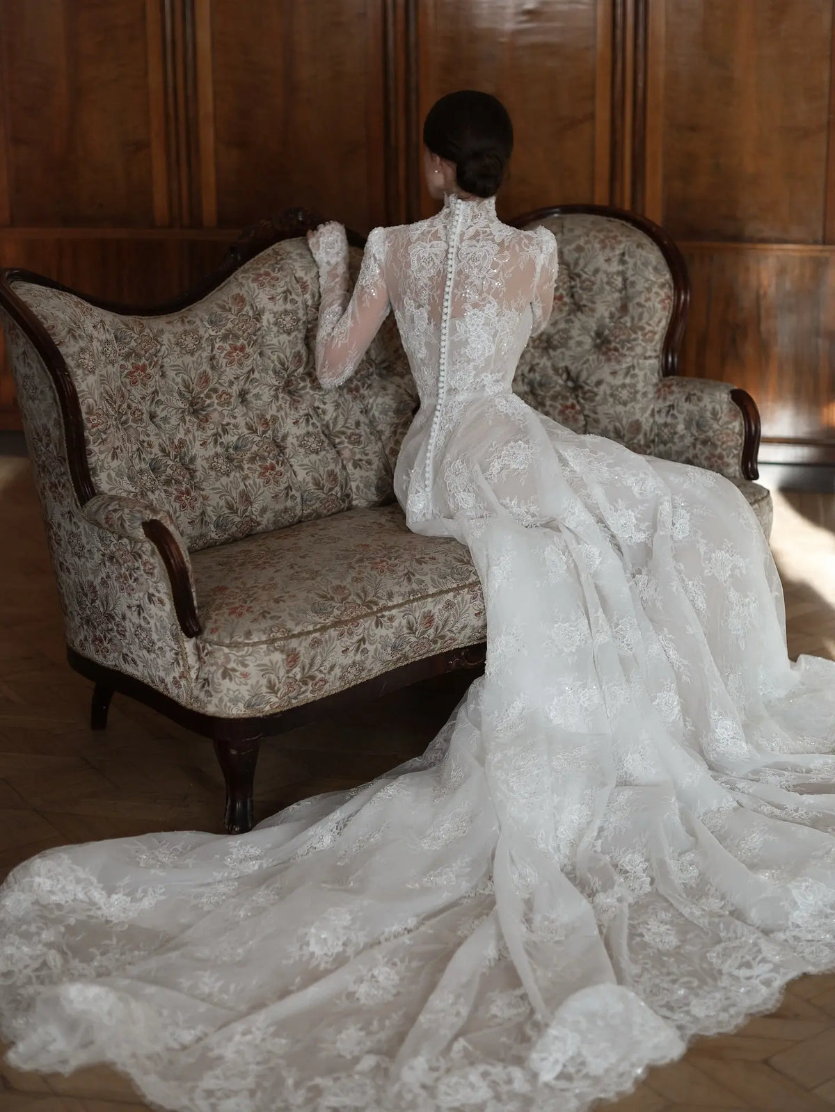 Regal Lace High Neck Long Sleeve Wedding Dress with Cathedral Veil SW277 