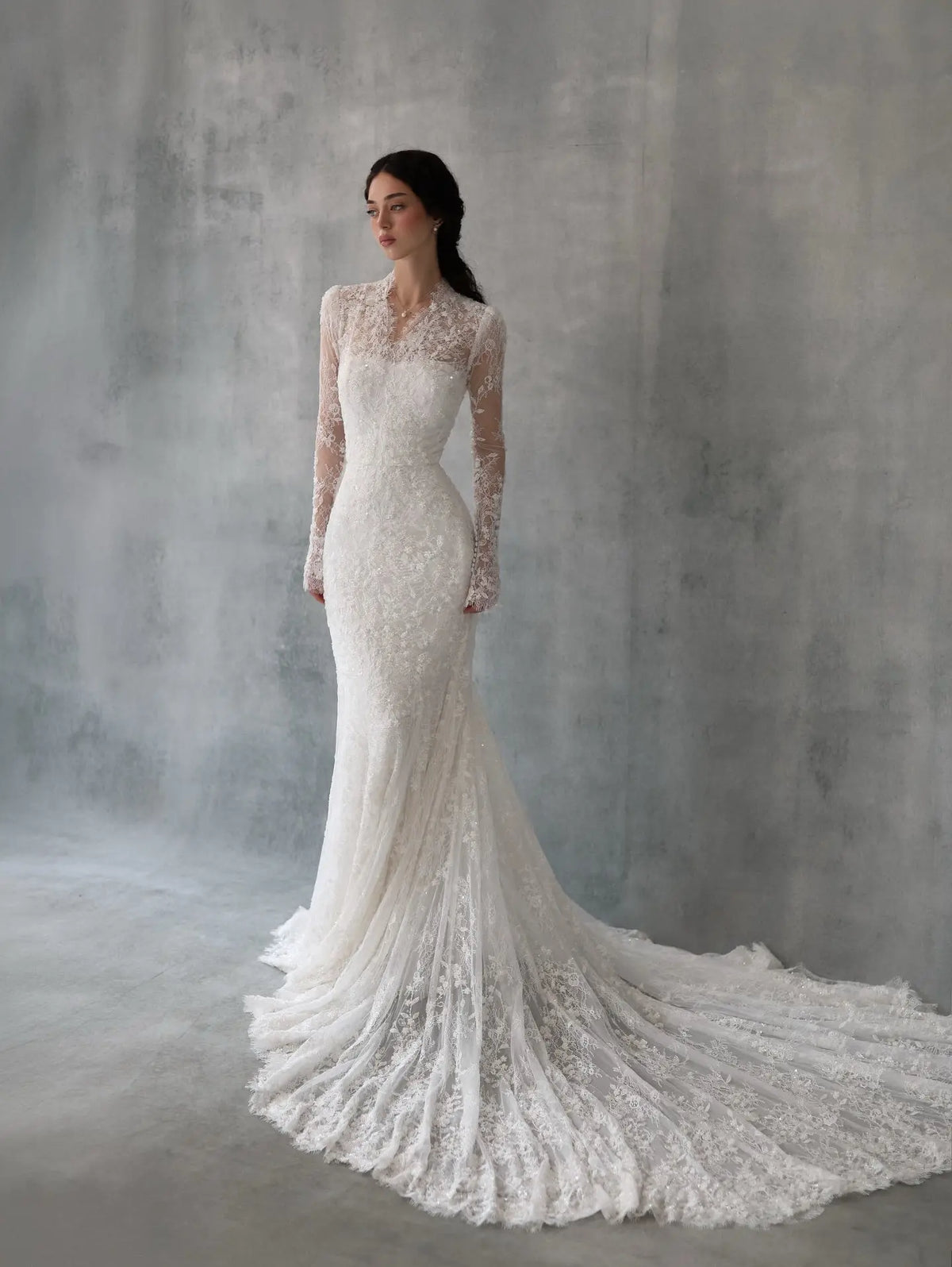Elegant Ivory Lace High Neck Long Sleeve Train Mermaid Wedding Dress with Veil SW274