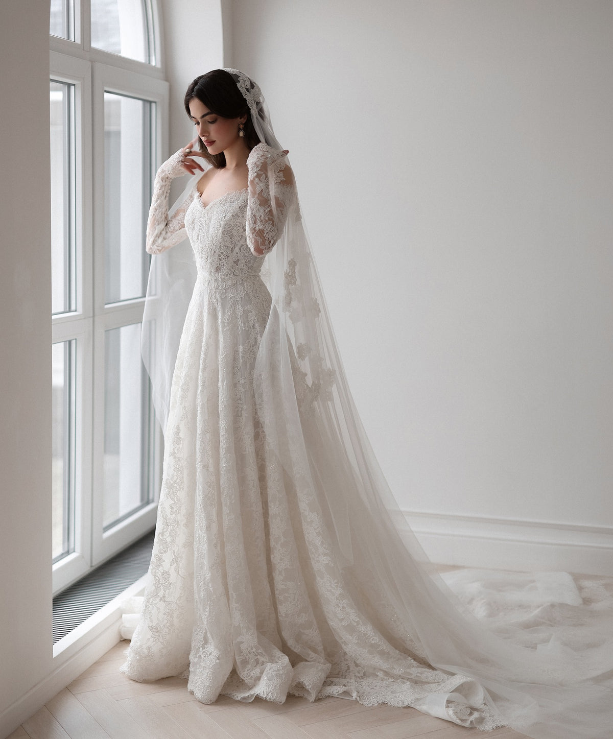 Elegant Printed Off Shoulder Wedding Dress with Veil SW538 