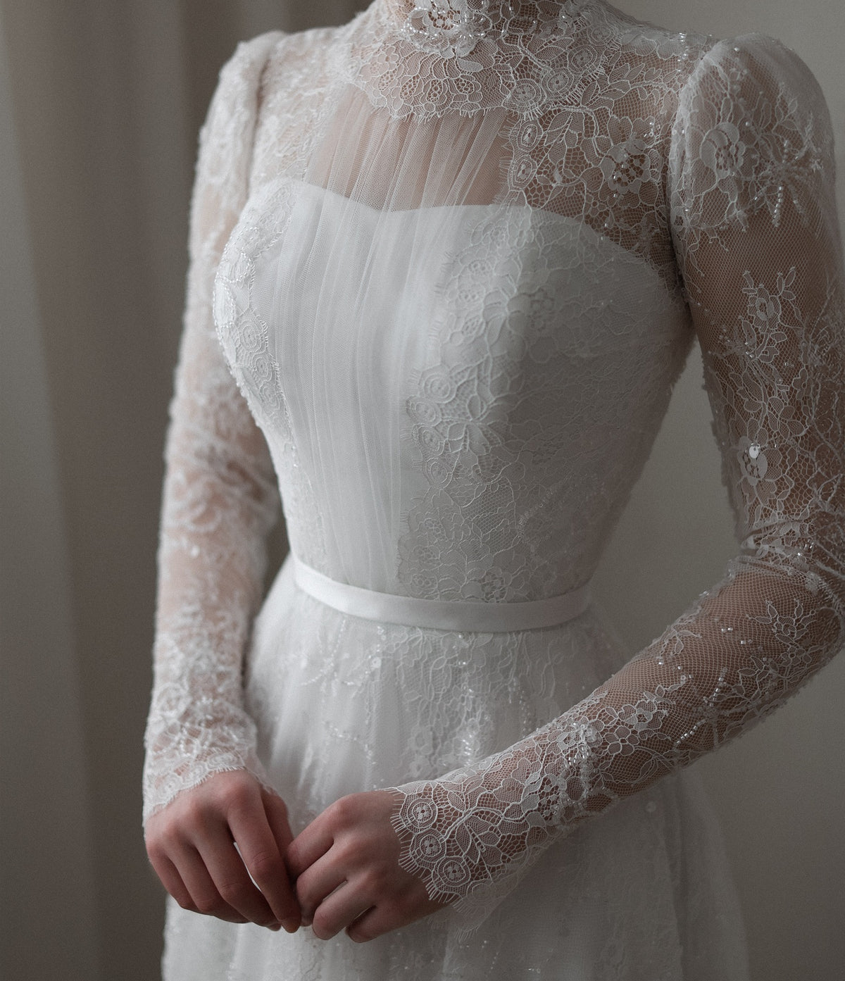 Elegant Sequin Printed Long Sleeve Wedding Dress SW536 