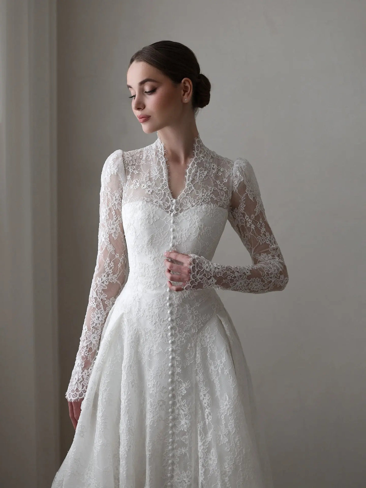 Vintage Lace High Neck Long Sleeve A-Line Wedding Dress with Train SW272 