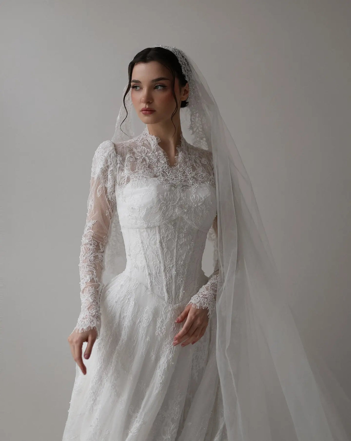 Romantic White Lace Long Sleeve A-Line Wedding Dress with Veil SW273