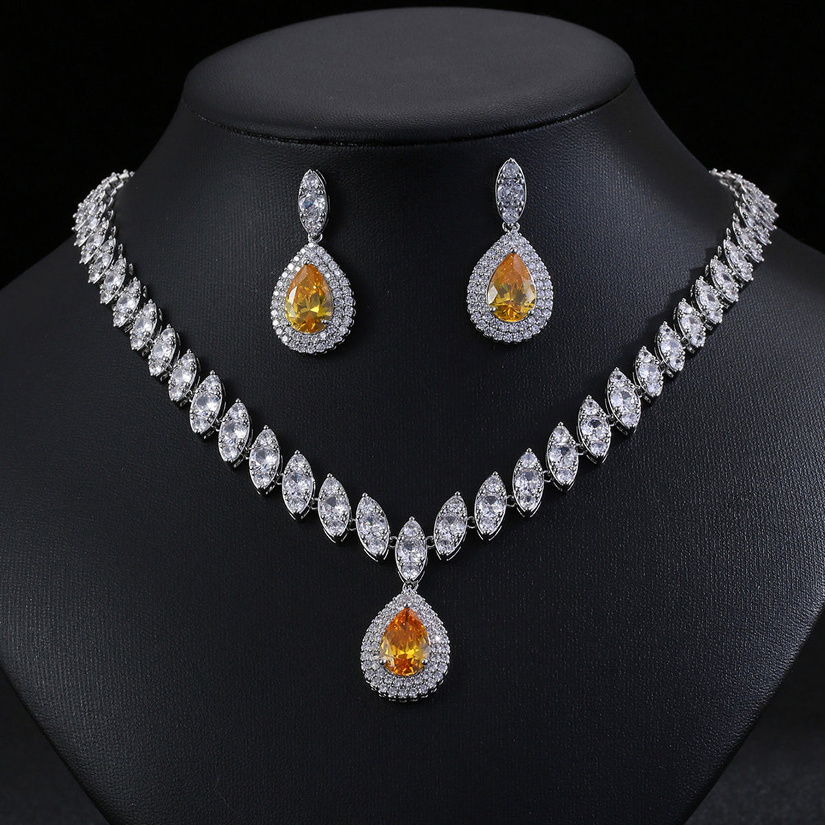 Luxury Teardrop Zircon Necklace Earrings Jewelry 