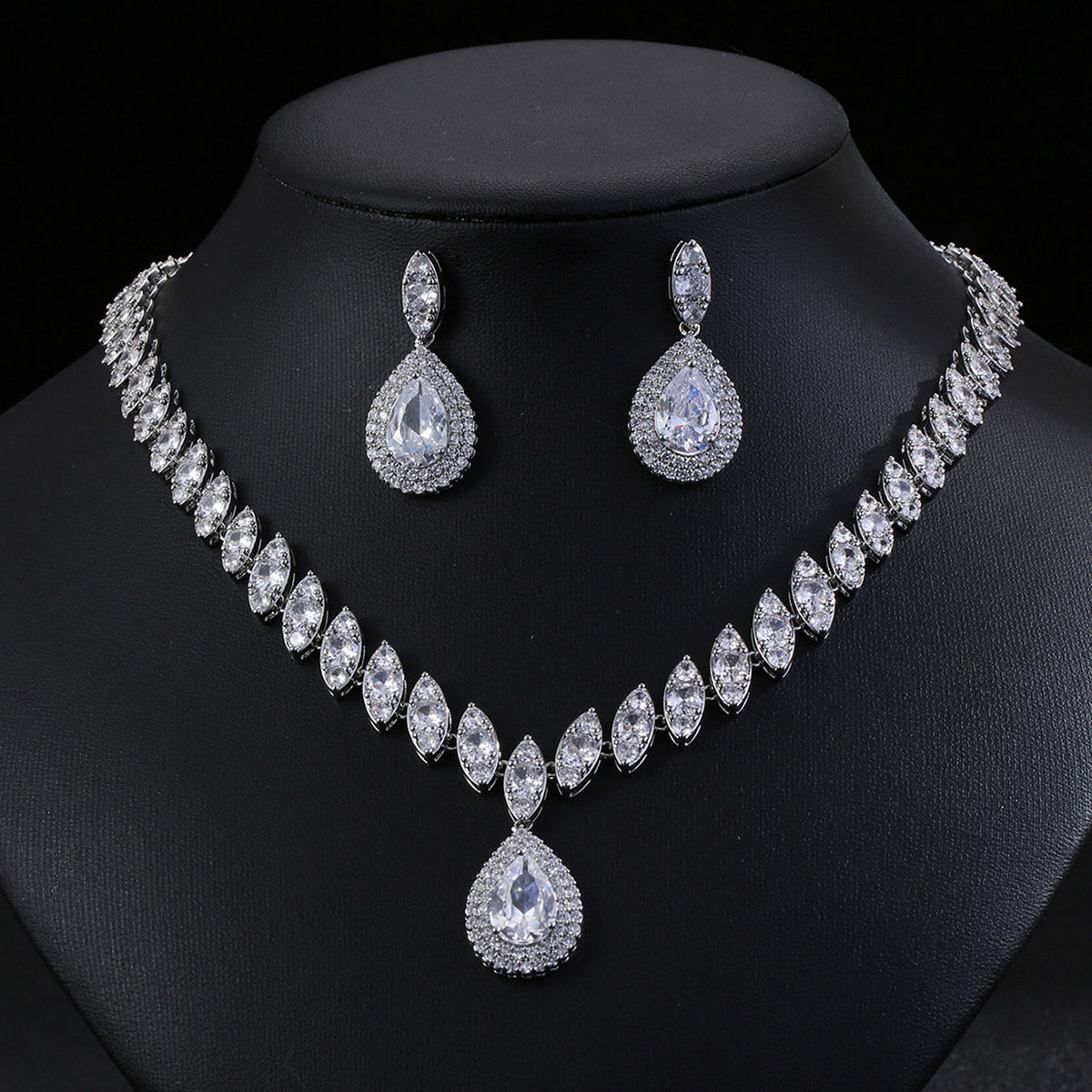Luxury Teardrop Zircon Necklace Earrings Jewelry 