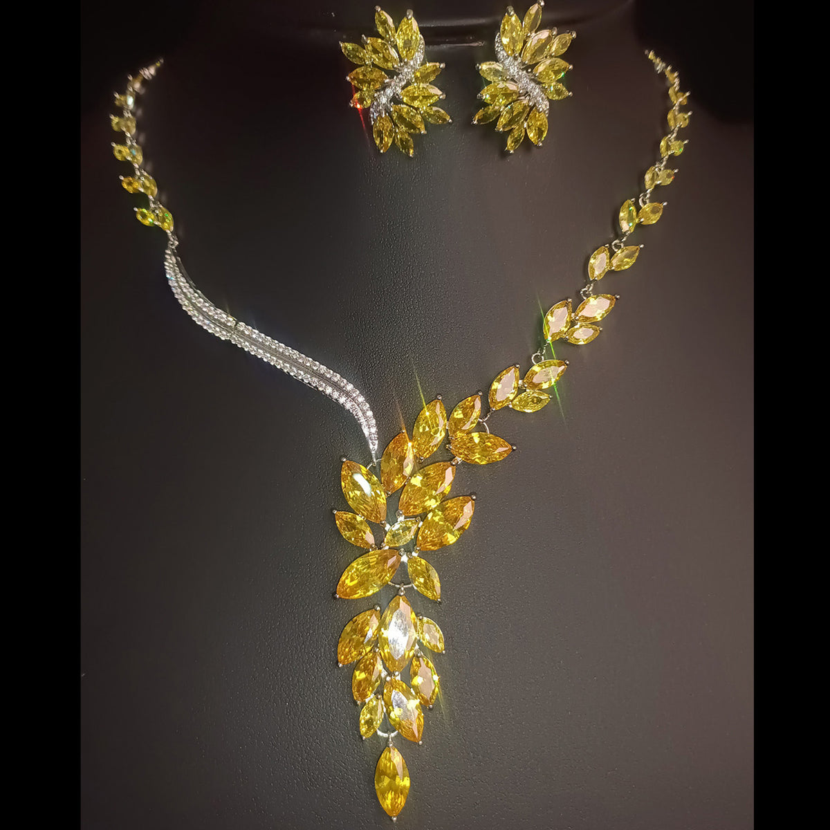 Luxury Crystal Leaf Bridal Jewelry Set 