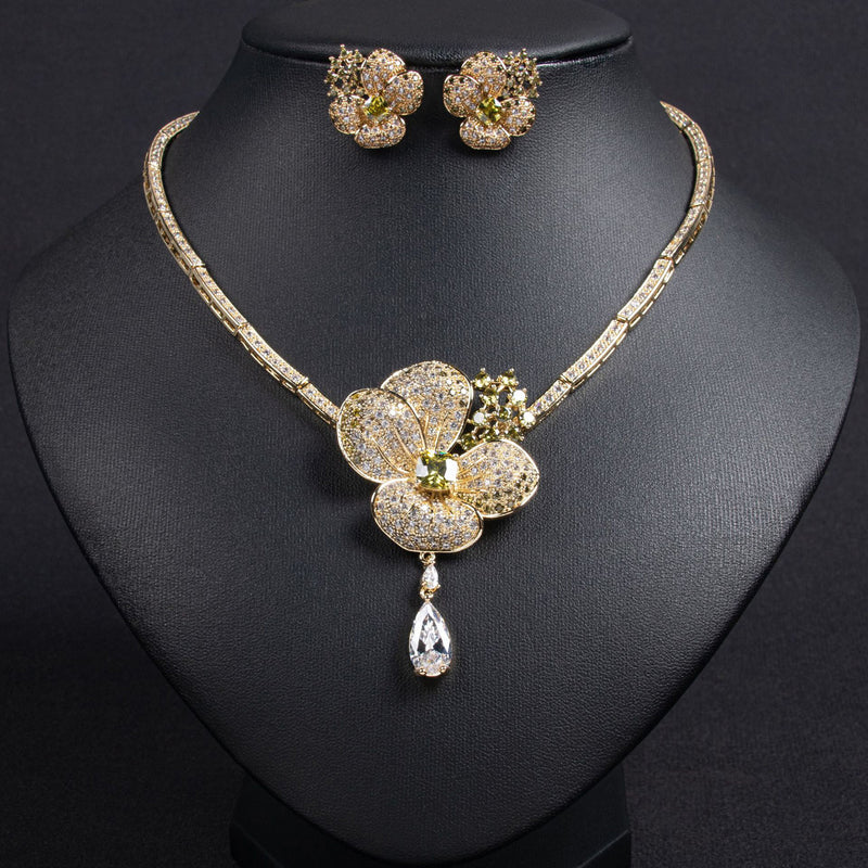 High-end Luxury Flower Zircon Necklace and Earrings Set 