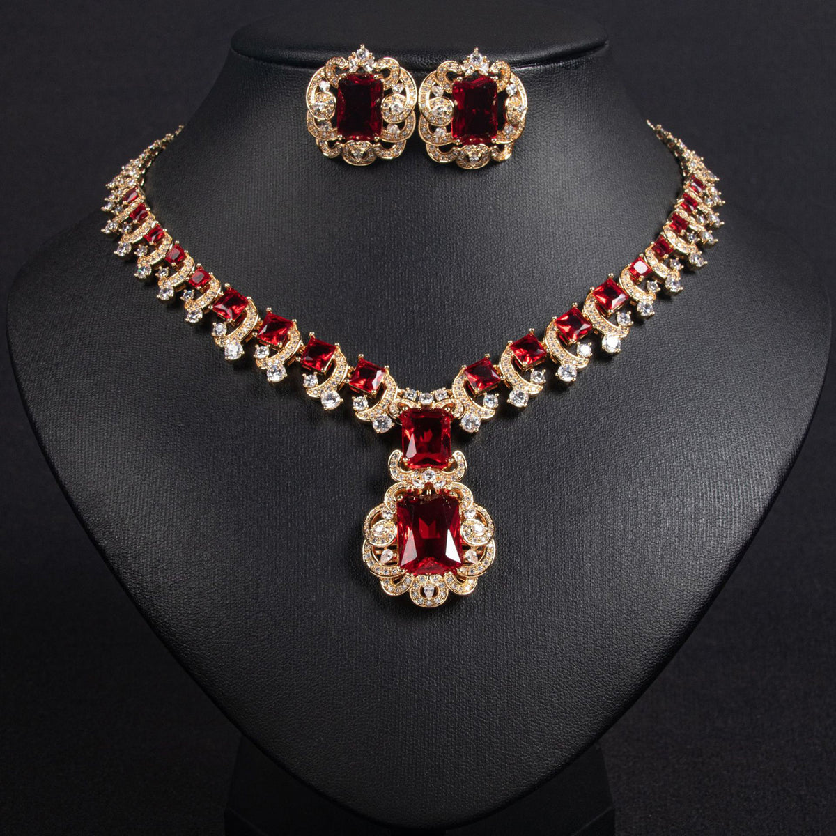 Gorgeous Vintage Zircon Necklace Set 