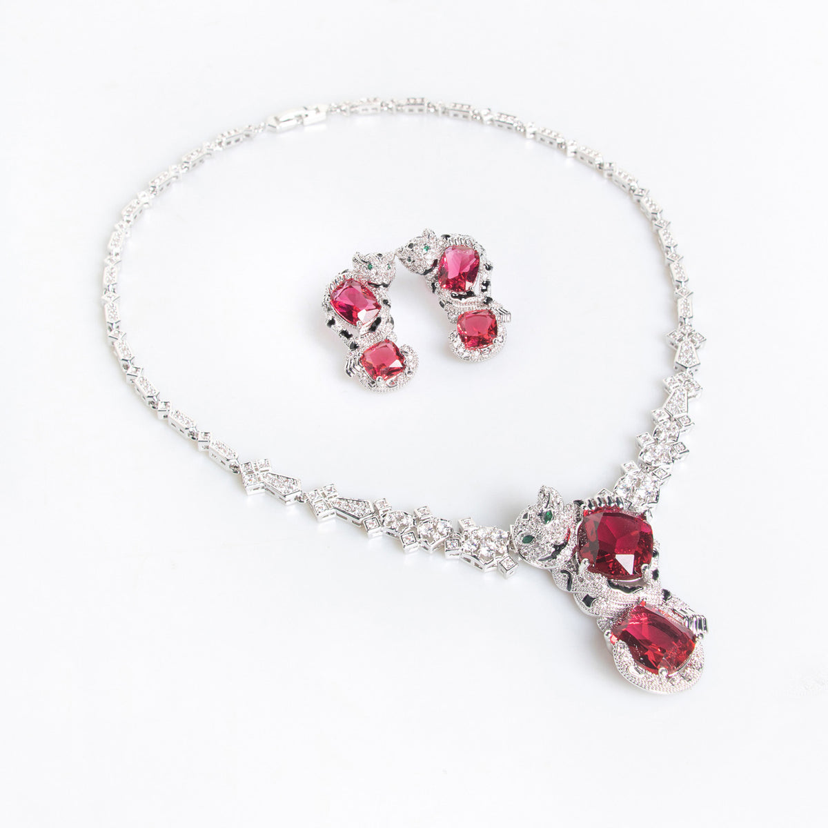 Leopard Vintage Design Necklace Jewelry Set 