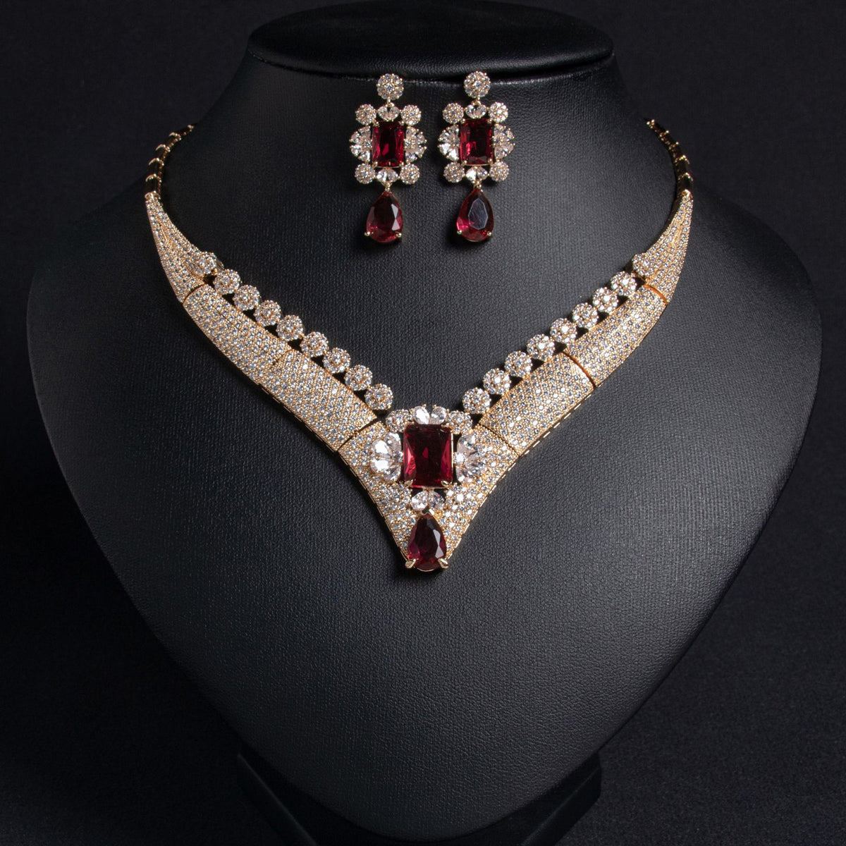Vintage Necklace and Teardrop Earring Set JW014 
