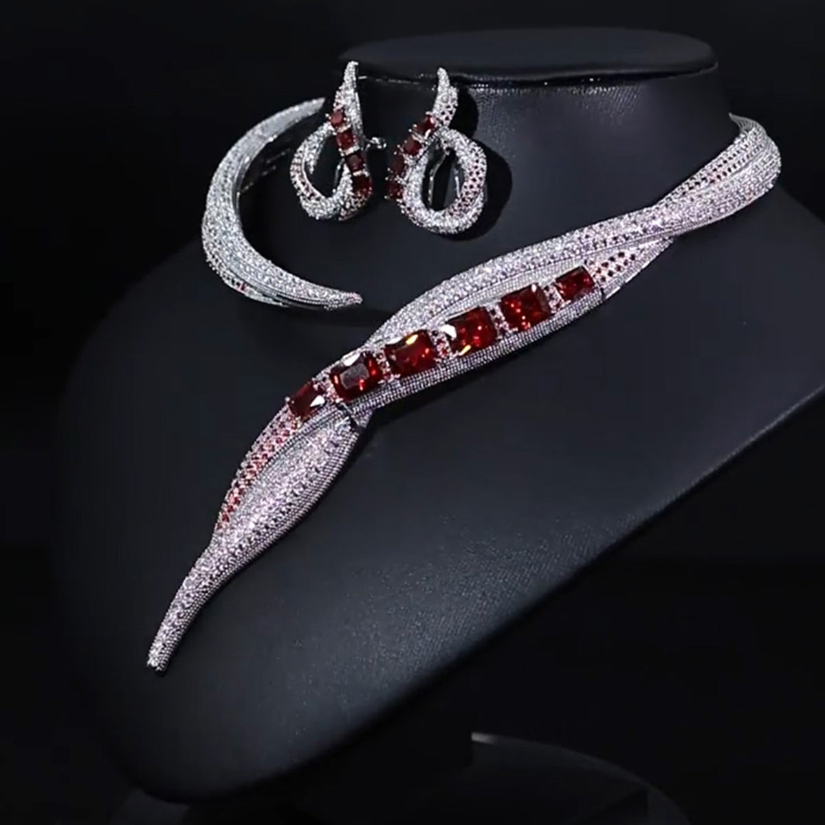 Fashionable Necklace Jewelry Set 
